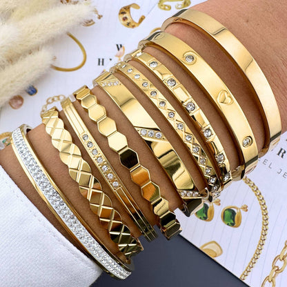 Classic Gold Bracelet